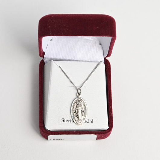 Miraculous Medal on chain 18