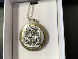 Necklace Oxidized Medal with Gold Tones MFC99